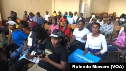 Nhengo dzeDUZ dzungana muHarare.