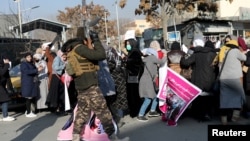 نمایندگان ایالات متحده و طالبان در ۲۹ فبروری ۲۰۲۰ توافقنامه دوحه را پس از نزدیک به یک‌ونیم سال، گفتگو و مذاکره امضا کرده و بر اساس آن، نیروهای بین‌المللی پس از ۲۰ سال، افغانستان را ترک کردند.