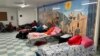 Mujeres y niños migrantes son las poblaciones prioritarias para el Centro de Acogida de El Paso, donde hace apenas dos semanas atendían a 1,000 personas diarias. En la foto, las instalaciones del albergue el 10 de mayo de 2023. 
