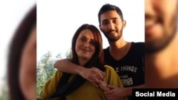 سمیه ساریخانی دشتی، مادر دادخواه عرفان ساریخانی- از صفحه اینستاگرام