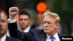 Ish Presidenti Donald Trump teksa largohet pas vendimit të jurisë që e shpalli atë fajtor për falsifikim të dokumenteve, Nju Jork, 30 maj, 2024
