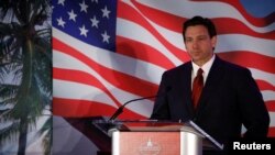 Gubernur Florida Ron DeSantis berbicara dalam sebuah acara di Orlando, Florida, pada 20 Mei 2023. (Foto: Reuters/Marco Bello)
