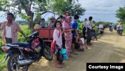 စစ်ကိုင်းတိုင်း၊ ခင်ဦးမြို့နယ်ထဲက စစ်တပ်ရဲ့ နယ်မြေရှင်းလင်းရေးကြောင့် နေရပ်စွန့်ခွာ တိမ်းရှောင်နေကြရတဲ့ဒေသခံများ (သြဂုတ် ၉၊ ၂၀၂၃)