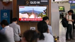 북한, 탄도미사일 2발 발사… 1발은 실패해 평양 인근 낙하 가능성