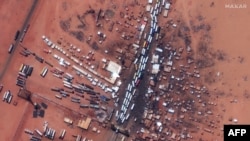 Titik persimpangan utama di perbatasan Sudan antara Argeen dengan Mesir, 28 April 2023.(Satellite image Maxar Technologies)