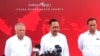 Kepala Badan Otorita IKN Bambang Susantono (tengah) melaporkan nilai investasi yang sudah masuk untuk pembangunan mega proyek IKN, usai Rapat Internal dengan Presiden Joko Widodo, di Istana Negara, Jakarta, Rabu (13/3). (Foto: Setpres RI)