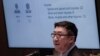 Direktur Rumah Sakit Samitivej Adinun Kittiratanapaibool berbicara kepada wartawan saat konferensi pers di Bangkok, Thailand, Kamis, 23 Mei 2024. (AP/Sakchai Lalit)