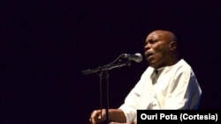Salimo Muhamad, cantor moçambicano. Foto gentilmente cedida por Ouri Pota