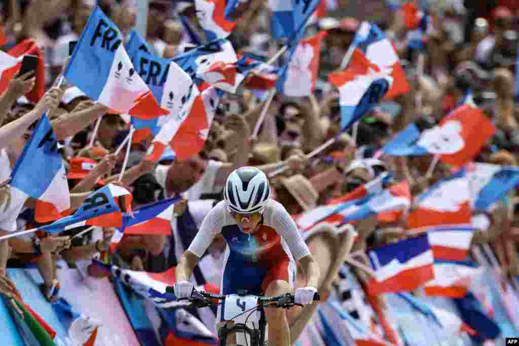 France's Pauline Ferrand Prevot competes in the women's cross-country mountain biking event during the Paris 2024 Olympic Games in Elancourt Hill venue in Elancourt, France.