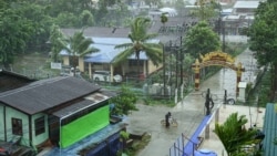 ကန့်သတ်မှုတွေကြောင့် ရခိုင်မုန်တိုင်းပြန်လည်ထူထောင်ရေး နှောင့်နှေး
