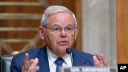 Senatör Menendez’in rüşvetle suçlanmasının ardından Senato Dış İlişkiler Komisyonu başkanlığından ayrılması, Türkiye’de bir fırsat olarak değerlendirildi.
