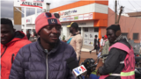 Un jeune Camerounais s’exprime sur la hausse du prix de la carte nationale d’identité à Yaoundé le 24 juin 2024 (Emmanuel Jules Ntap / VOA)