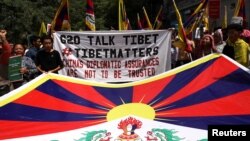在新德里舉辦G20峰會前夕印度的藏人社區在其藏人居住地滿久哲拉集會抗議中國政府。（2023年9月8日）