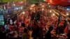 Jelang Idulfitri, Pasar-Pasar Tradisional Jakarta Penuh Disesaki Pembeli