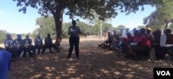 Ipholisa lixoxa lezakhamizi esigabeni senduna uMvuthu esabelweni seMatabeleland North.