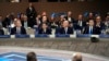 Dari kiri ke kanan, Wakil Perdana Menteri Australia Richard Marles, Perdana Menteri Jepang, Fumio Kishida, Perdana Menteri Selandia Baru, Christopher Luxon dan Presiden Korsel, Yoon Suk Yeol, menghadiri KTT NATO di Washington, pada 11 Juli 2024. (Foto:AP/Matt Rourke)