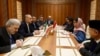 Menlu RI Retno Marsudi melakukan pembicaraan bilateral dengan Menlu Iran Hossein Amirabdollahian di Jeddah (18/10) membahas agresi dan pendudukan Israel di tanah Palestina yang harus segera dihentikan (courtesy X: @Menlu_RI). 