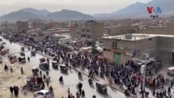 په کوټه کې په زرګونو خلک له اسلام اباد څخه د بلوچ یکجهي کمېټې ورغلي احتجاجي مارچ هرکلي ته وتلي او پرې ګلونه یې پاشلي 