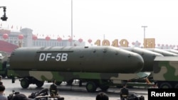 지난 2019년 중국 베이징 시내 행사에 나온 DF-8B 대륙간탄도미사일(ICBM) (자료사진)