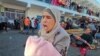 Warga Palestina berteriak usai Israel menyerang sekolah milik PBB yang menampung para pengungsi di kamp pengungsi Jabalia di Jalur Gaza utara, 4 November 2023. (Foto: REUTERS)