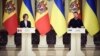 Presidenti ukrainas Zelenskiy gjatë konferencës së përbashkët për shtyp me Presidenten moldave Sandu