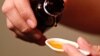 Obat batuk sirop,19 Oktober 2022. (Foto: REUTERS/Ajeng Dinar Ulfiana)