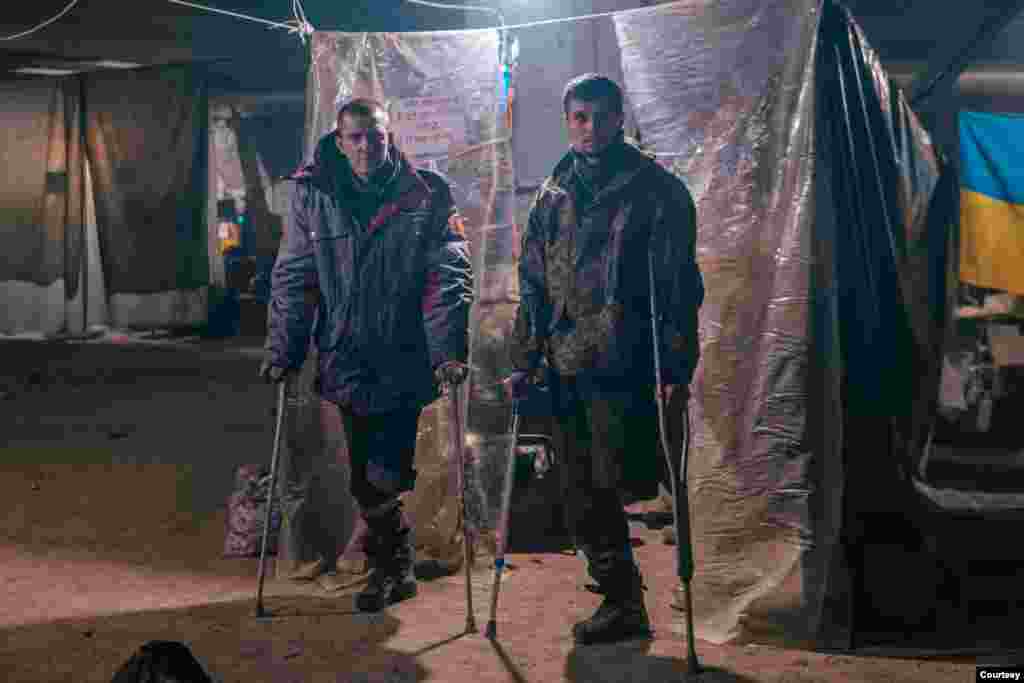 Two soldiers from the Azov Regiment were among hundreds who were wounded in the course of defending Mariupol. (Dmytro Kozatsky, Azov Regiment, Ukrainian National Guard)