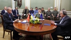 This handout photograph taken and released by Turkish Presidential Press Service Aug. 18, 2022, shows Turkish President Tayyip Erdogan (L), Ukrainian President Volodymyr Zelenskyy (C) and U.N. Secretary-General Antonio Guterres (R) as they meet in Lviv, Ukraine.