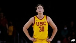 Southern California's Harrison Hornery (30) looks on during the second half of an NCAA college basketball game. (AP Photo/Ringo H.W. Chiu)