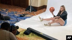 Tennessee basketball player Marta Suarez, of Spain, poses in Paradise Island, Bahamas, Nov. 19, 2022. (AP Photo/Aaron Beard)