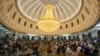 Keluarga Korban Penembakan Massal di Masjid Iran Tuntut Pembalasan 