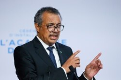 Direktur Jenderal WHO Tedros Adhanom Ghebreyesus berbicara saat pembukaan Akademi Organisasi Kesehatan Dunia di Lyon, Prancis tengah, 27 September 2021. (Foto: AP)