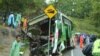 Bus Wisata Tabrak Papan Reklame di Mojokerto, 14 Orang Tewas 