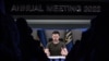 Ukrajinski predsednik Volodimir Zelenski obraća se učesnicima Svetskog ekonomskog foruma u Davosu putem video linka, 23. maja 2022.