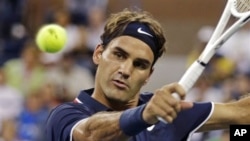 Petenis Roger Federer dalam salah satu pertandingan AS Terbuka. (Foto: Dok).