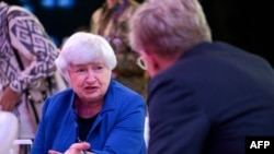 Sekretarka za finansije SAD Dženet Jelen prisustvuje ručku "Pandemijskog fonda", kao deo razgovora na samitu G20 u Nusa Dui, indonežanskom ostrvu-odmaralištu na Baliju, 13. novembra 2022.