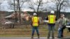 US Storm Brings Tornadoes, Blizzard-Like Conditions; 2 Dead