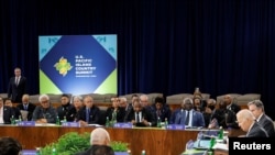 2022年9月29日，美國總統拜登和國務卿布林肯出席在國務院舉行的美國-太平洋島國峰會 (路透社)