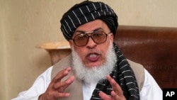 شیر محمد عباس ستانکزی، معاون سیاسی وزارت خارجهٔ طالبان (تصویر از آرشیف صدای امریکا)