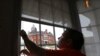 Amid Anxiety, Georgia Lets Close-contact Businesses Reopen