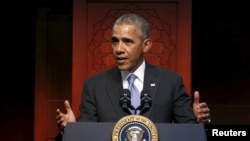 President Barack Obama delivers remarks at the Islamic Society of Baltimore mosque in Catonsville, Md., Feb. 3, 2016. 