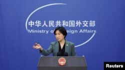 마오닝 중국 외교부 대변인이 베이징 시내 청사에서 브리핑하고 있다. (자료사진)