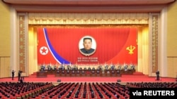 지난 10일 북한 평양에서 김정은 국무위원장 공식 집권 10주년을 기념하는 중앙보고대회가 개최됐다고 조선 중앙통신이 보도한 장면.