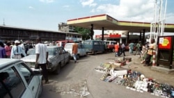 Bayi misala ya pétrole basakoli suka ya grève na Kasaï mpe Katanga ya kala