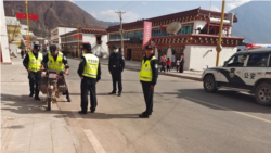 རྒྱ་གཞུང་གིས་ཆབ་མདོ་ཁུལ་གྱི་བོད་པ་སློབ་ཕྲུག་གསུམ་འཛིན་བཟུང་།