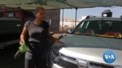 Neusa de Pina - lavadora de carros na Praia