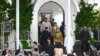 Tanpa Pemberitahuan, Jokowi Datangi Beberapa Gereja di Bogor