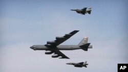 美国空军B-52轰炸机 （资料照片）