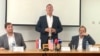 Bivši izaslanik Bele kuće za dijalog Srbije i Kosova, Ričard Grenel (u sredini) na predavanju na Fakultetu političkih nauka u Beogradu