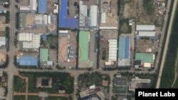 한국 제씨콤 공장 부지에 버스 8대가 서 있는 모습. 자료=Planet Labs